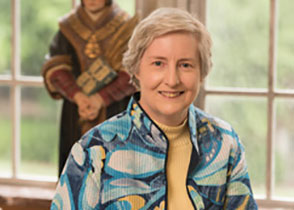Photo of Kathleen E. Rourke '75. Link to her stoy